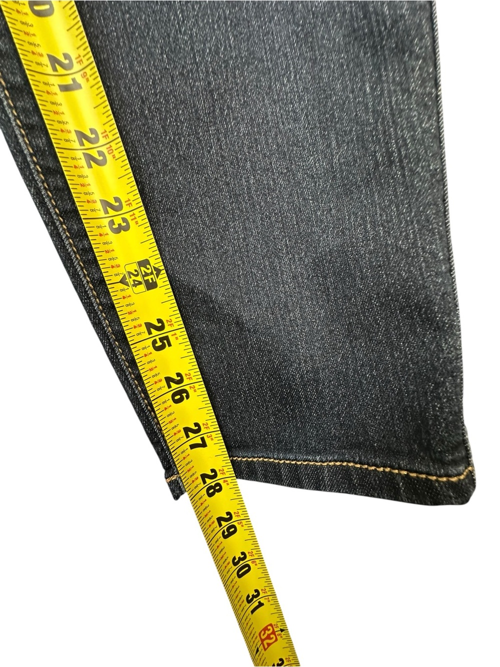 TORRID denim Womens Plus Size 16R, Jegging, Super Soft, 3 Button Zip - Picture 4 of 7